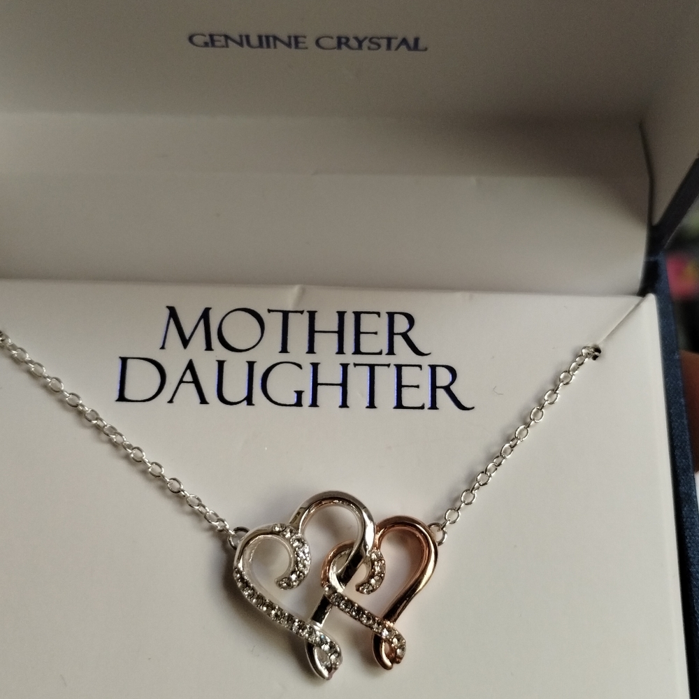 NWT Brilliance Mother Daughter Necklace - Picture 9 of 10